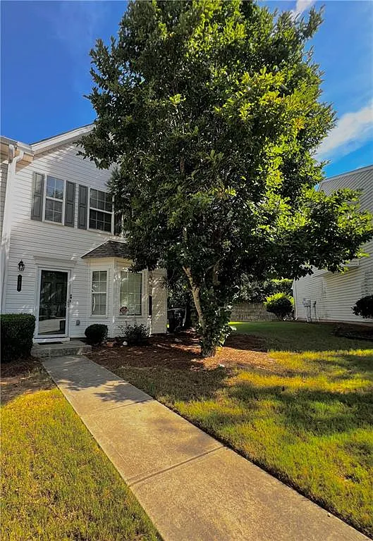 3 bed, 2.5 bath, 1512 sqft, $2,175 — Photo 1