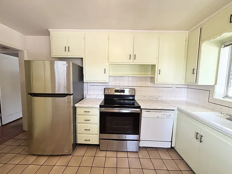 680 S Elizabeth St #1 — Photo 9