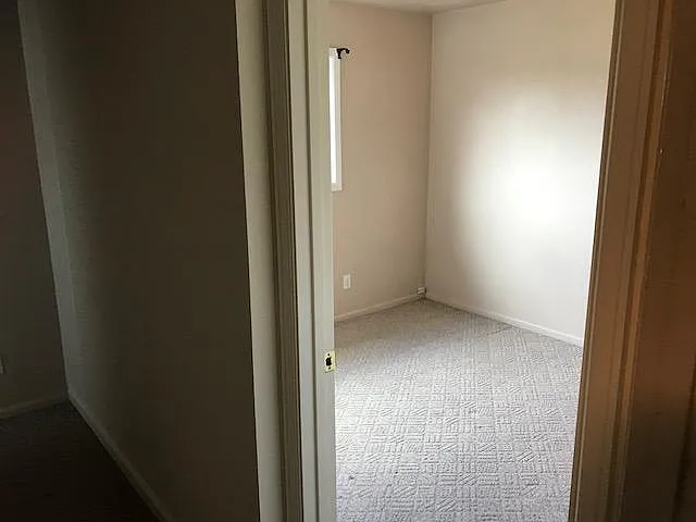 2138 Gunnison Ave — Photo 17