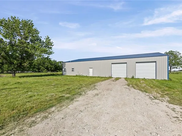 607 Randolph St, Bronson, KS 66716