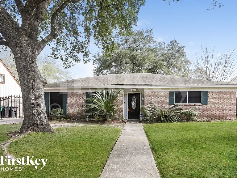 12115 Hillcroft St — Photo 2