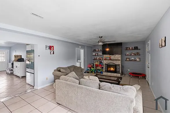1307 Baltimore Dr — Photo 10