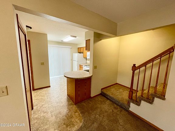 5th image of 3901 Meadow Brook Ct