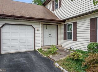 103 Scott Dr, Sterling, VA 20164