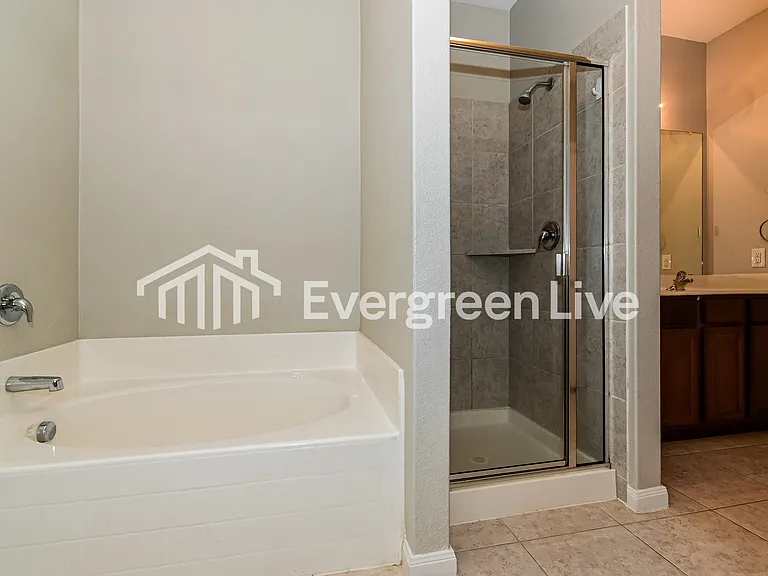 2229 Sumac Dr — Photo 11