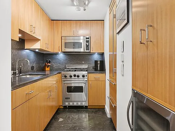 100 W 58th St APT 5H, New York, NY 10019