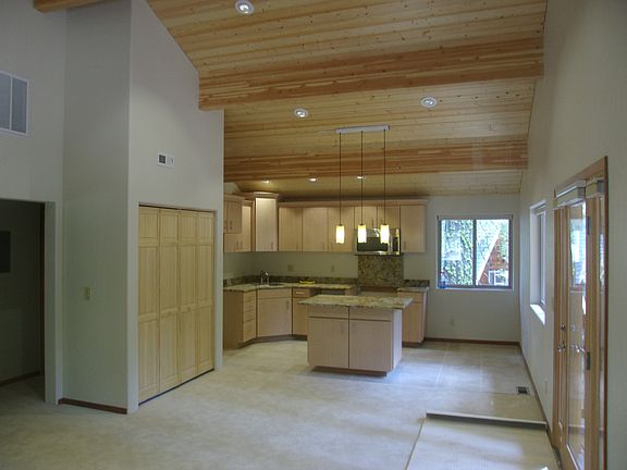 2nd image of 715 W Lake Blvd #1