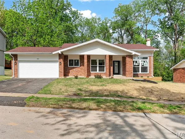 14541 Soho Dr, Florissant, MO 63034