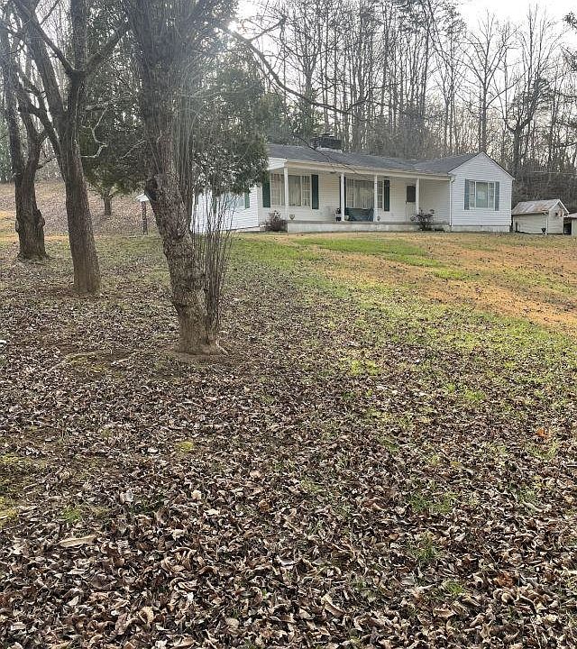 1st image of 270 Pine Dr