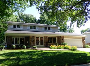 1107 Regency Ln, Libertyville, IL