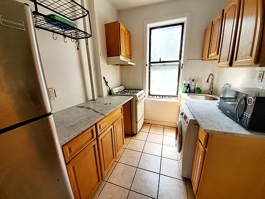 Rented by Ideal Properties Group | media 7