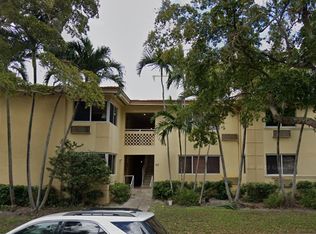 25 Menores Ave #8, Miami, FL 33134