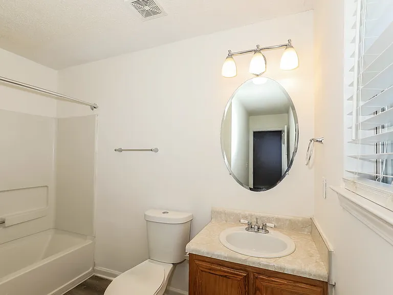 9447 Rollinghills Dr — Photo 16