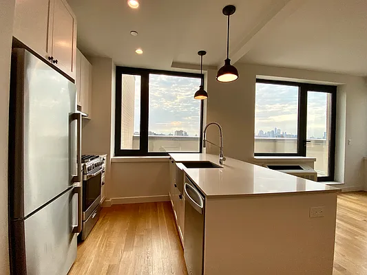 Rented by Zjama Realty Corp | media 2