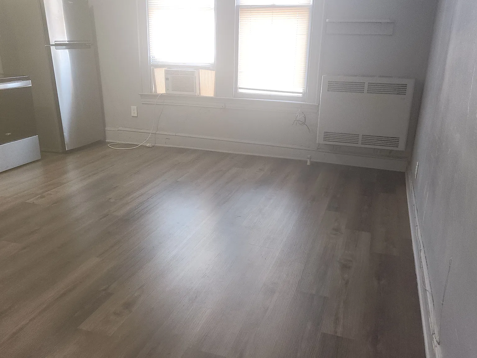 Studio, $795 — Photo 2