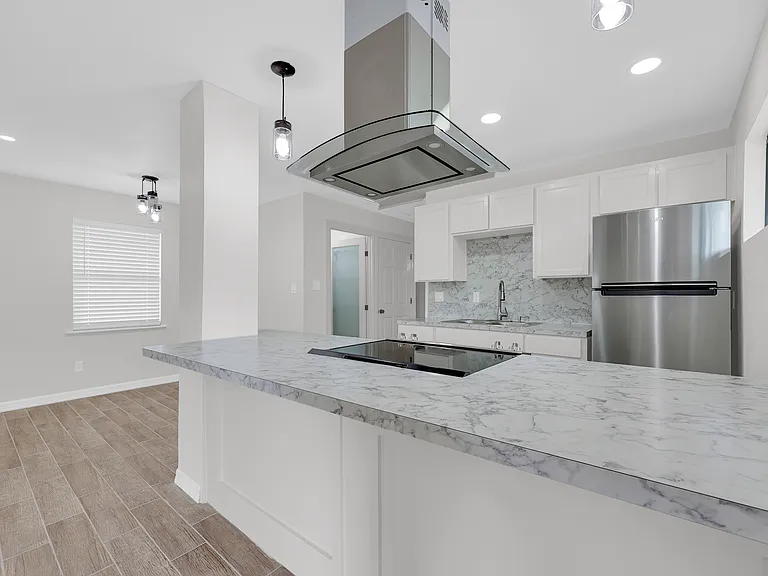 310 N 13th Ave #3 — Photo 7