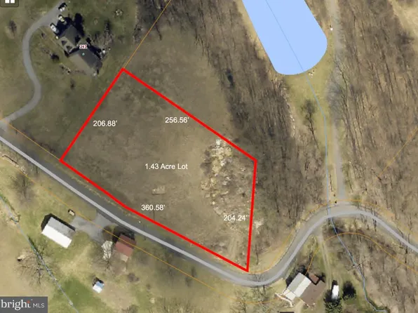 217 Steely Rd, Reading, PA 19608