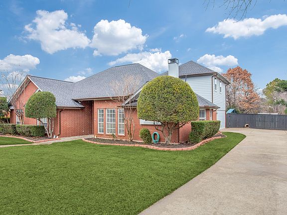 2nd image of 1522 Flamingo Cir