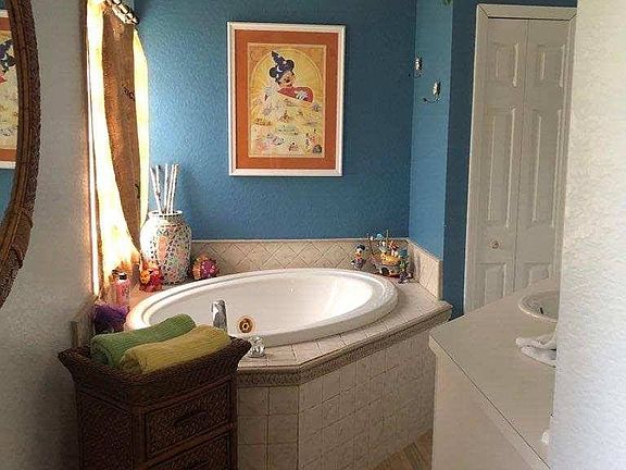 3rd image of 2516 Saint George Dr