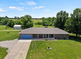 700 E Main St, Odessa, MO 64076