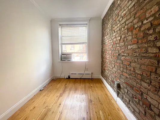 Rented by Meraki Realty LLC | media 15