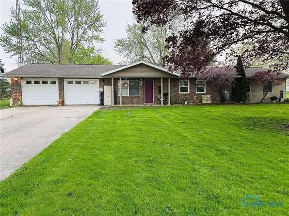 305 Walz St, Edon, OH 43518