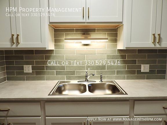 5th image of 1015 Howe Ave #18