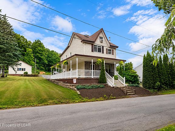 2nd image of 11 Bernhard Rd