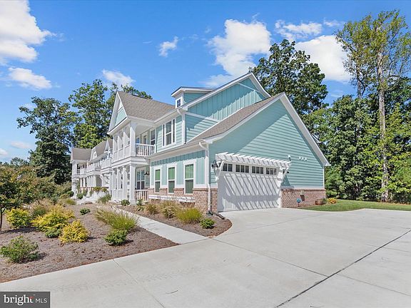 4th image of 22179 Dune Cir