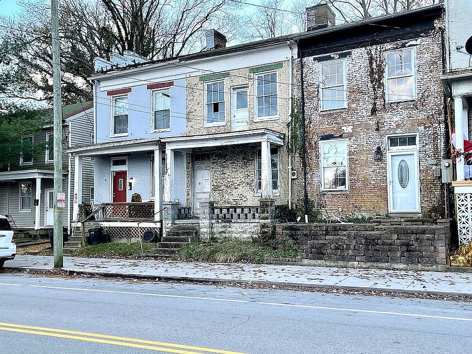 1st image of 332 W 2nd St