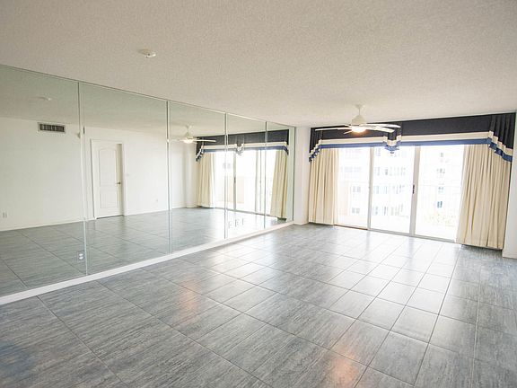 3rd image of 3 Oceans West Blvd APT 5D3