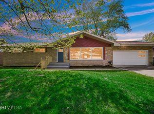 6710 Adams St, Merrillville, IN 46410