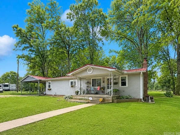 15 S 1st St, Pangburn, AR 72121