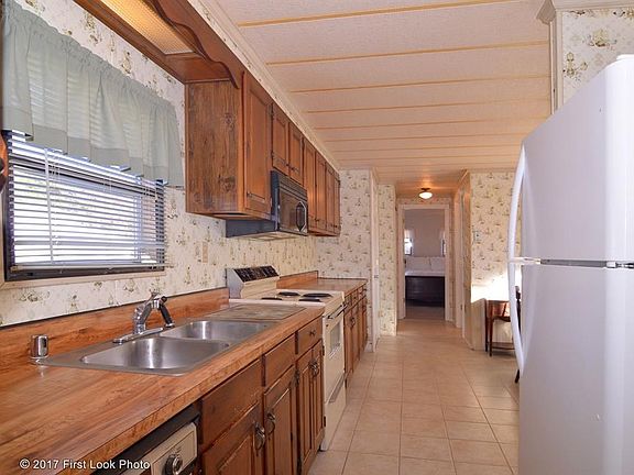 Kitchen entrance from the living room.