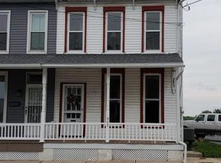 373 Walnut St, Denver, PA 17517