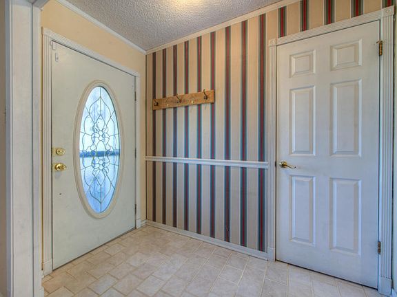 3rd image of 1507 Mearns Meadow Blvd