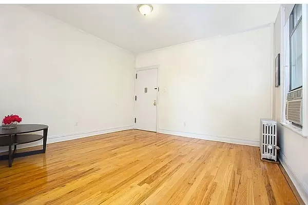 Rented by REAL New York | media 4