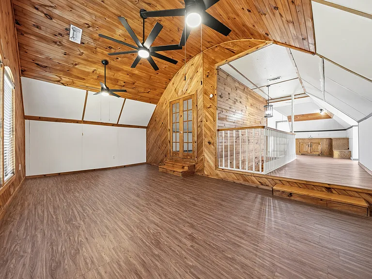 700 Harrel Ave — Photo 23