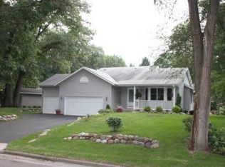 934 87th Ln NW, Coon Rapids, MN 55433