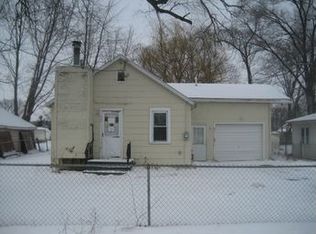 307 8th Ave, Silvis, IL 61282