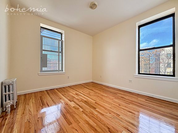 4th image of 1695 Topping Ave APT 4E