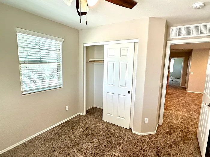 7363 W Cambridge Ave — Photo 2