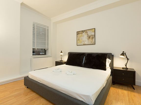 3rd image of 50 E 34th St #14A4