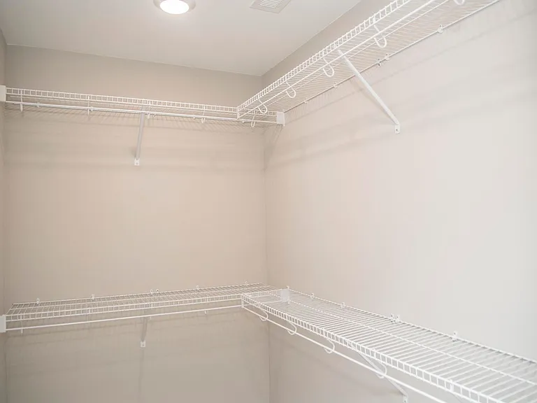 496 Bellingham Dr NE — Photo 10