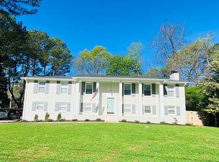 204 Spring Valley Ct SW, Huntsville, AL 35802