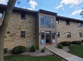 252 N Campbell Rd APT B, Oshkosh, WI 54902