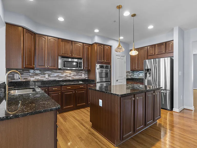 10512 Old Ellicott Cir #48 — Photo 13