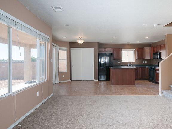 5th image of 10124 Calle Chulita NW