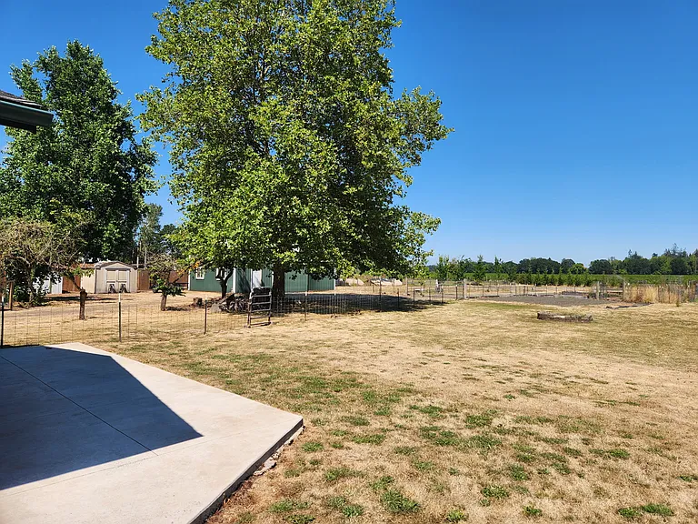 34093 NE Sunrise St — Photo 25