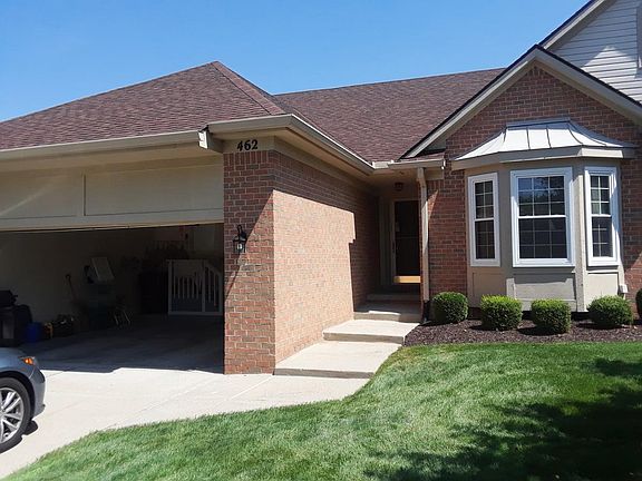 3rd image of 462 Mulberry Dr #1